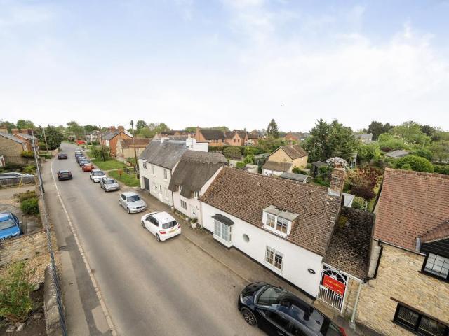 House for sale in Evershot, Oxfordshire