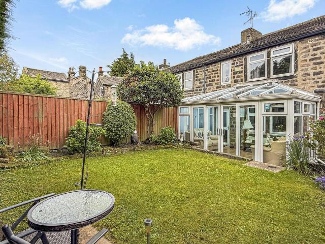 House for sale in Yeadon, West Yorkshire