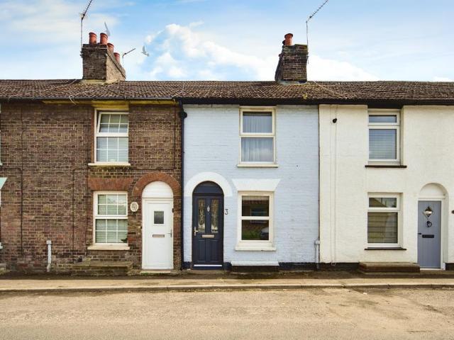 House for sale in Oad Street, Kent