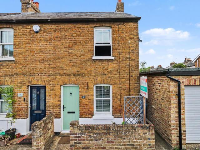 House for sale in New Town, Eton