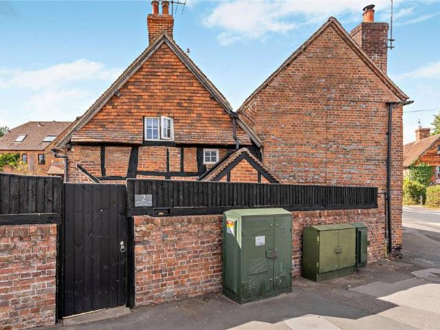 House for sale in Shaw, West Berkshire