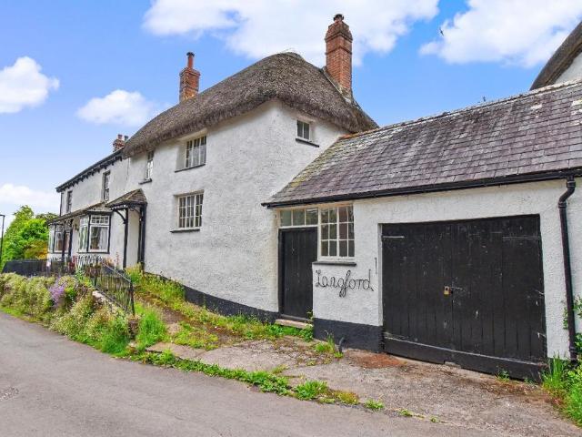House for sale in Weir Quay, Devon