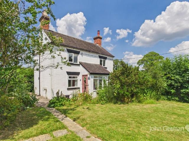 House for sale in Froggatt, East Midlands