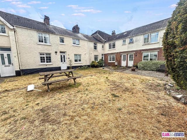 House for sale in Watergate, Devon