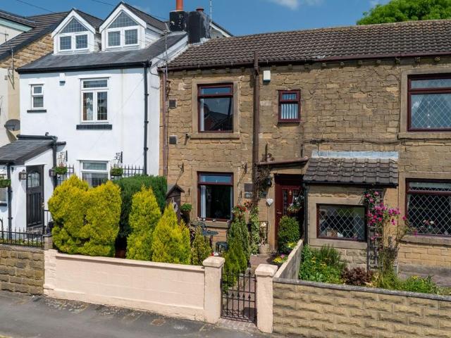 House for sale in Drighlington, Adwalton