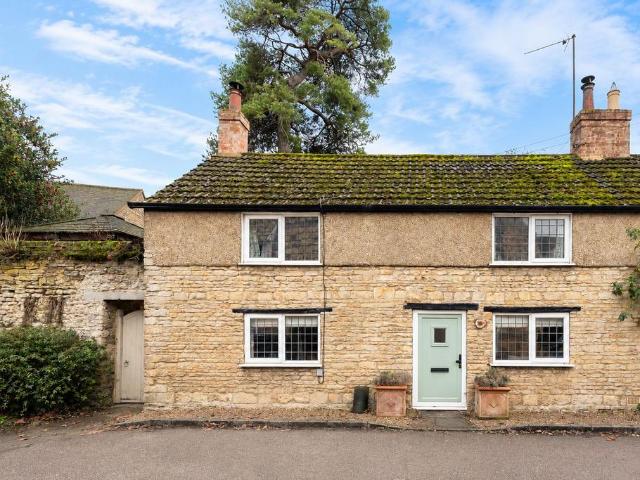 House for sale in Bedford