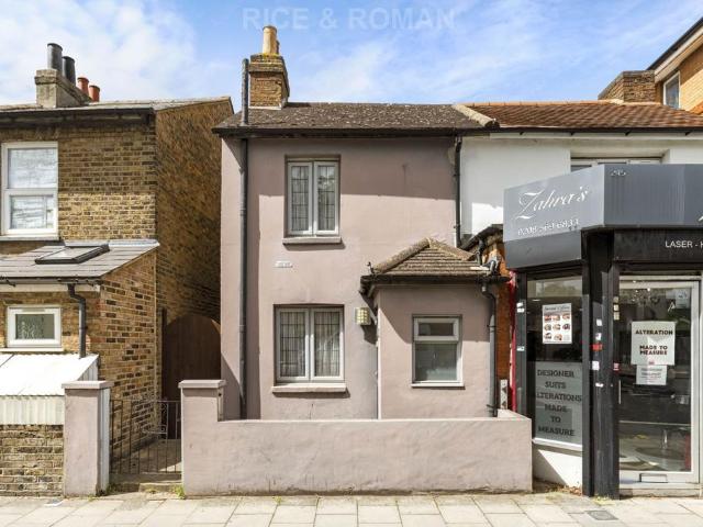 House for sale in London Borough of Hounslow, Greater London