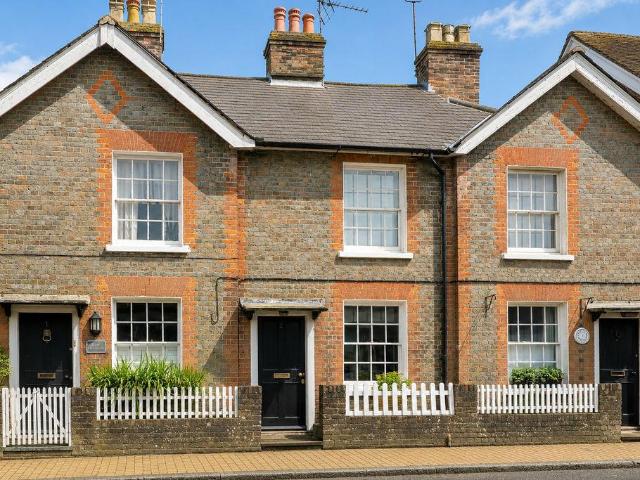 House for sale in Heathlands, East Sussex