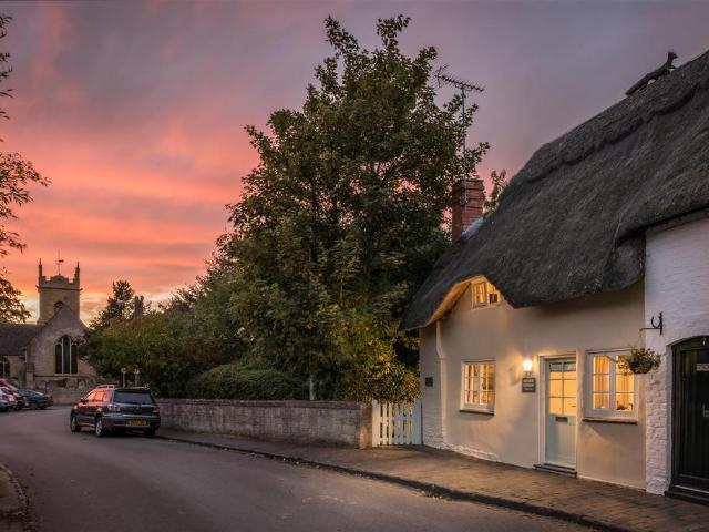 House for sale in Crookhill, Worcestershire