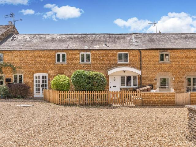 House for sale in Evershot, Oxfordshire