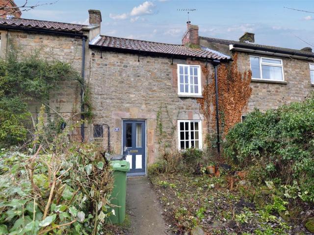 House for sale in Brompton-on-swale, North Yorkshire