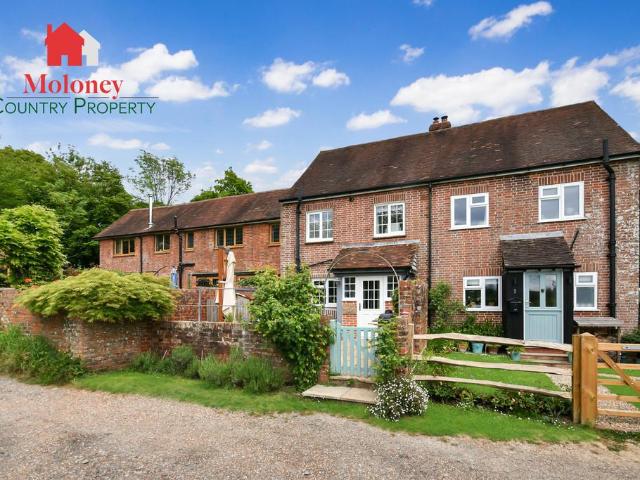 House for sale in Horns Cross, Heathlands