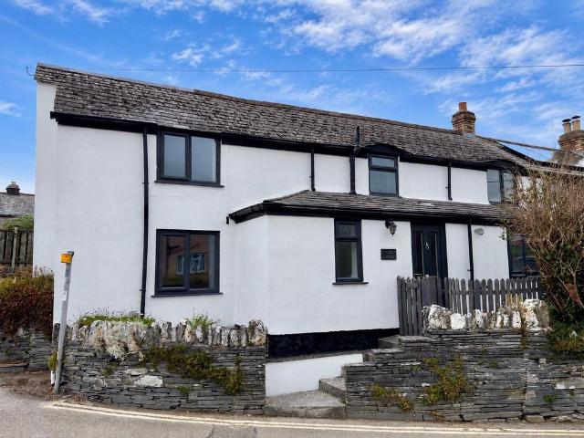 House for sale in Delabole, Cornwall