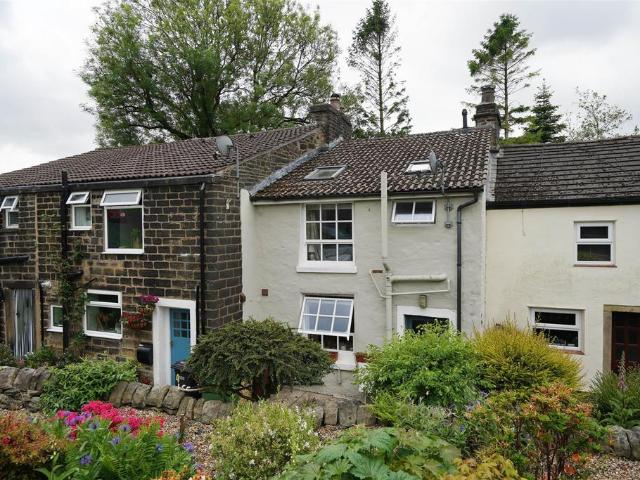 House for sale in Dimple, Lee Bank