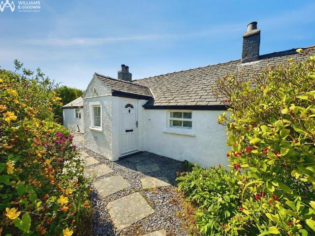 House for sale in Llanfaethlu, Wales