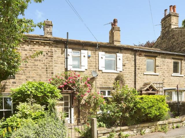 House for sale in Crossflatts, West Yorkshire