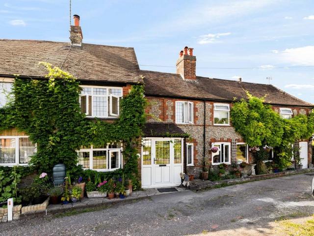 House for sale in Peene, Folkestone