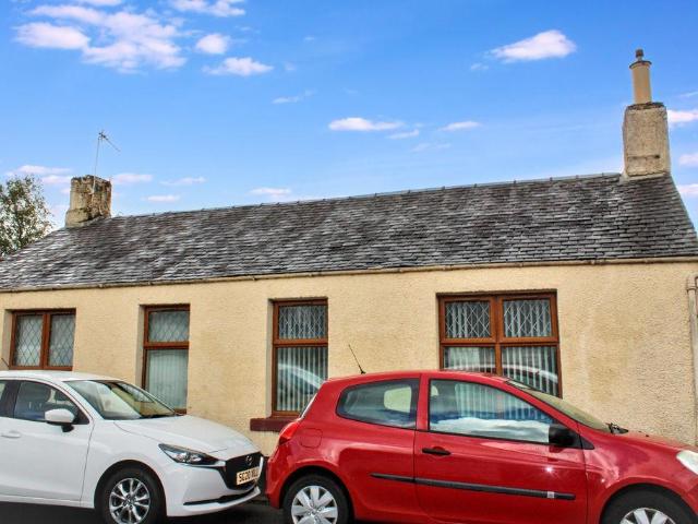 House for sale in Alva, Scotland