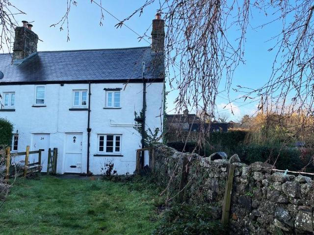 House for sale in Weir Quay, Devon