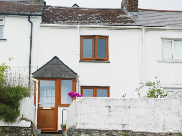 House for sale in Lamellion, Cornwall