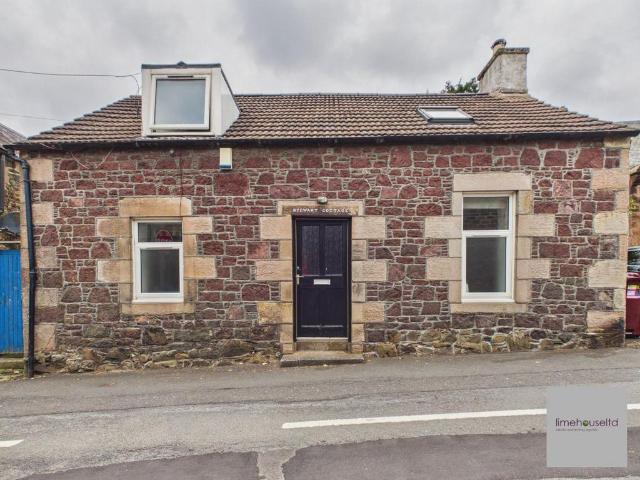 House for sale in Biggar, Scotland