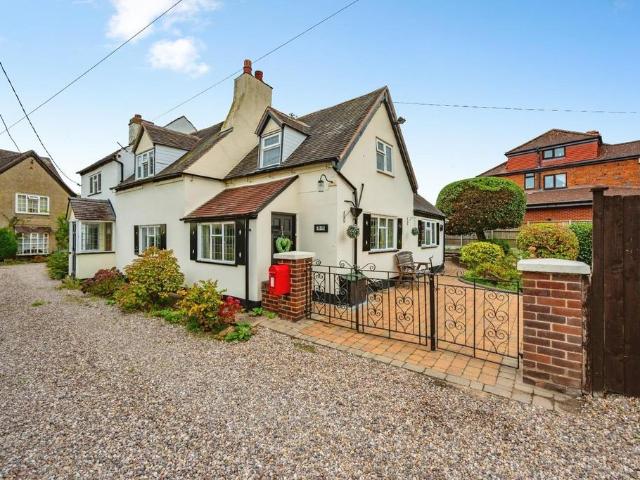 House for sale in Fazeley, Boley Park