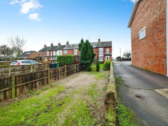 House for sale in Kedleston, East Midlands