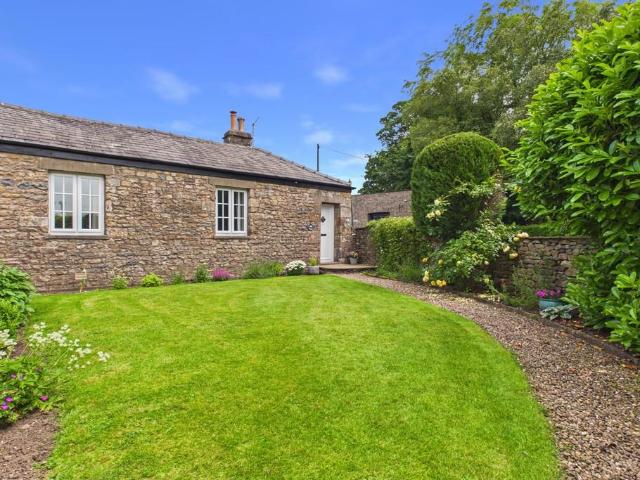 House for sale in Whittington, Bare