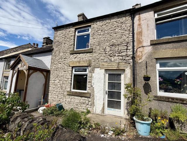 House for sale in Froggatt, East Midlands