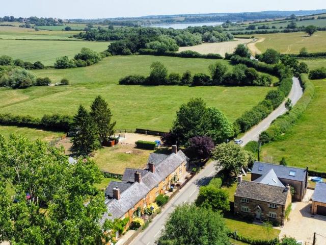 House for sale in Stanford On Avon, Leicestershire