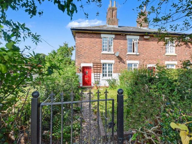 House for sale in Kirk Hallam, Caldermill
