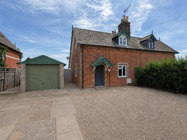 House for sale in Eastbridge, Suffolk