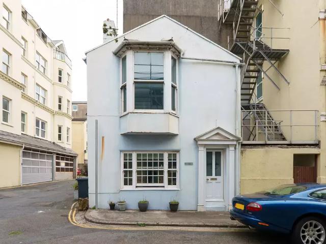 House for sale in Douglas, Scotland