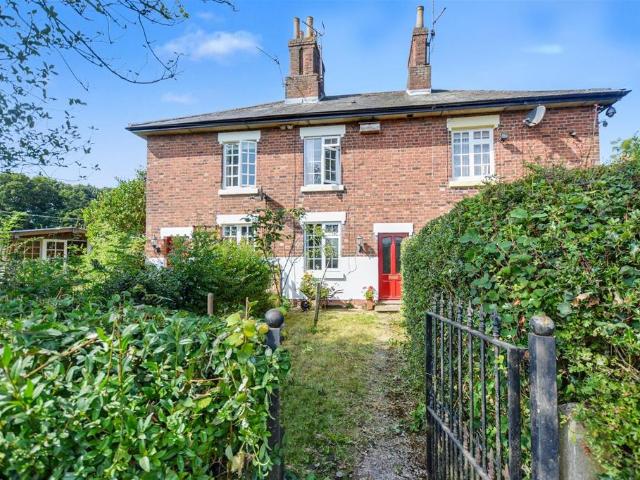 House for sale in Kirk Hallam, Caldermill