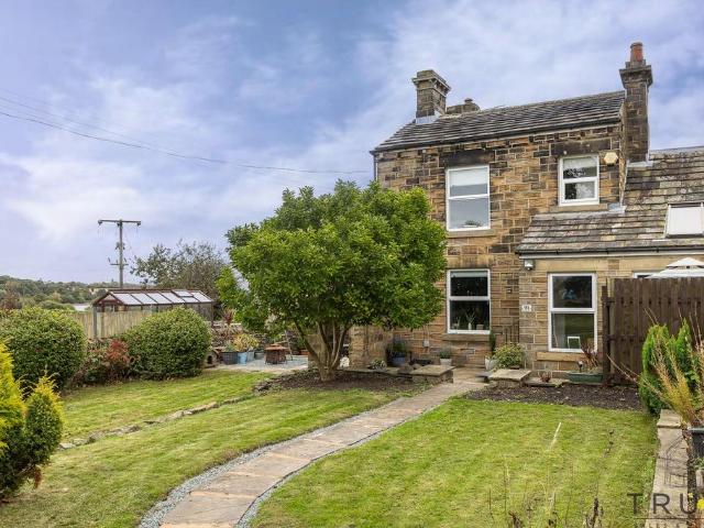 House for sale in West Ardsley, Tingley