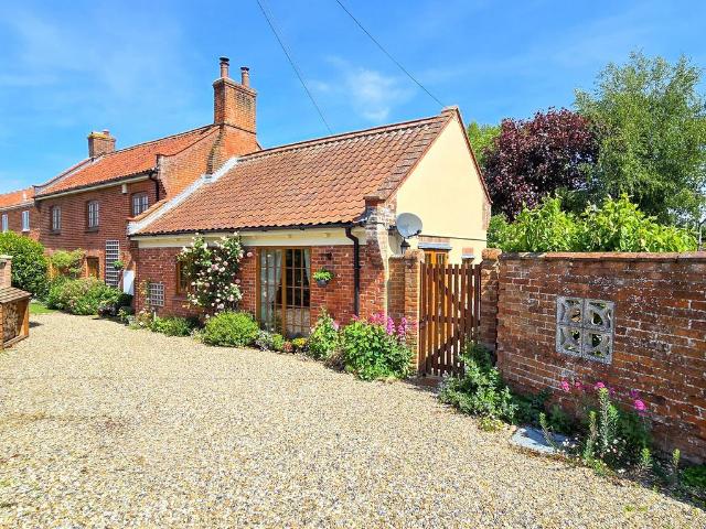 House for sale in East Tuddenham, Norfolk
