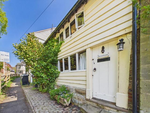 House for sale in Mayfield, Cross In Hand