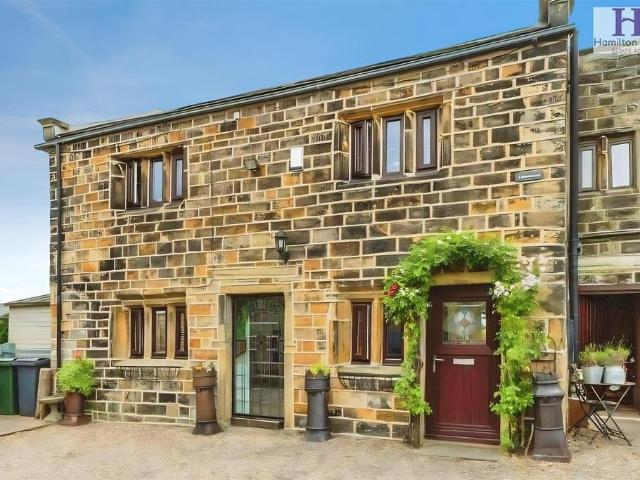 House for sale in Lower Wyke, West Yorkshire