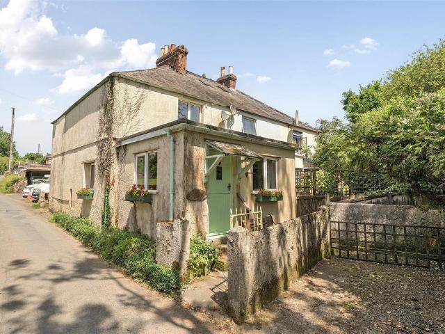 House for sale in Strode, Devon
