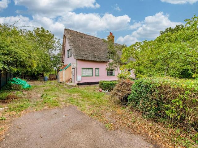 House for sale in Bedingfield, Suffolk