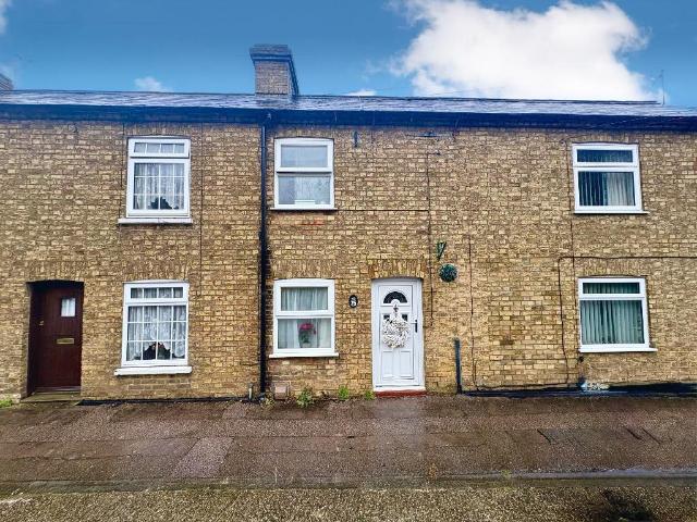 House for sale in Barton-le-clay, Bedfordshire