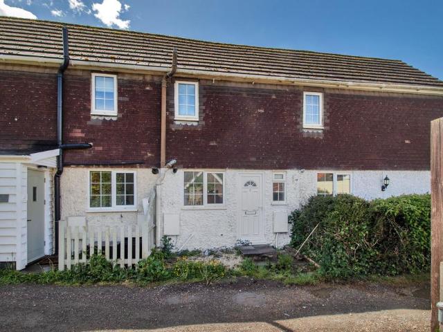 House for sale in The Butts, Kent