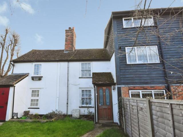 House for sale in Chipping Hill, Essex