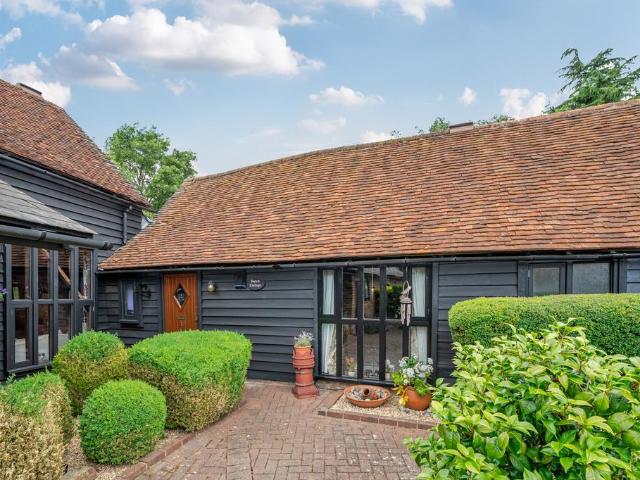 House for sale in Five Acres, Hertfordshire