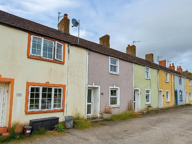 House for sale in Kenfig Hill, Wales