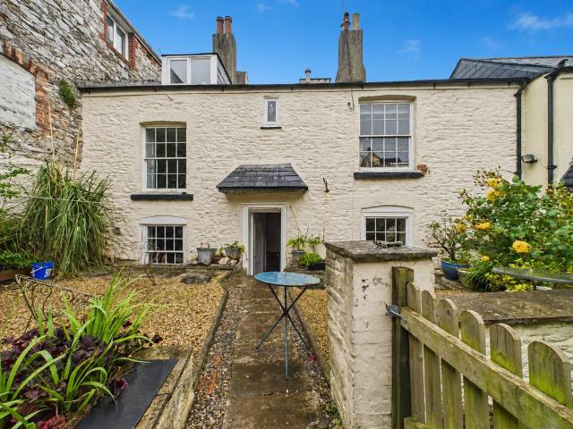 House for sale in Barbican, Plymouth