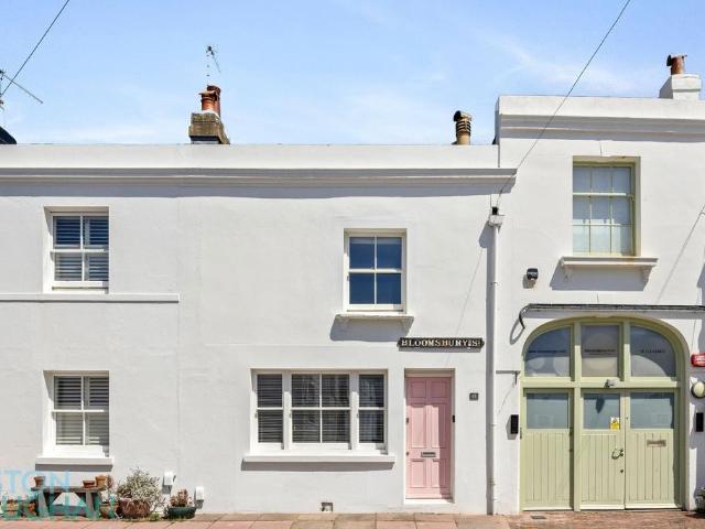 House for sale in Kemptown, Brighton & Hove