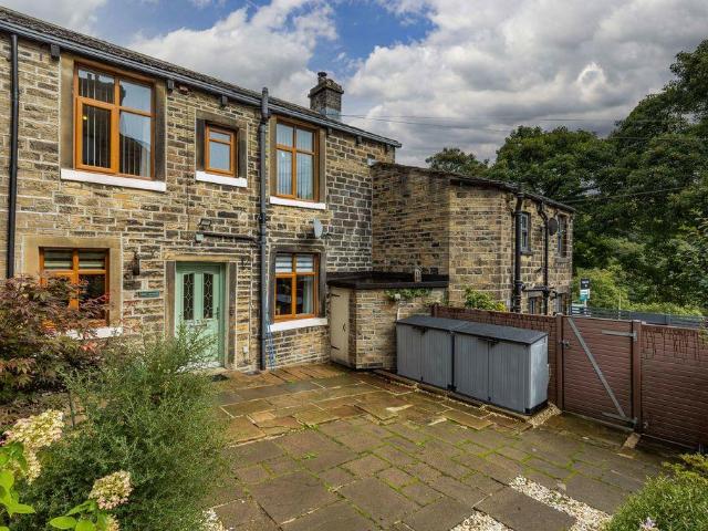 House for sale in Ripponden, West Yorkshire