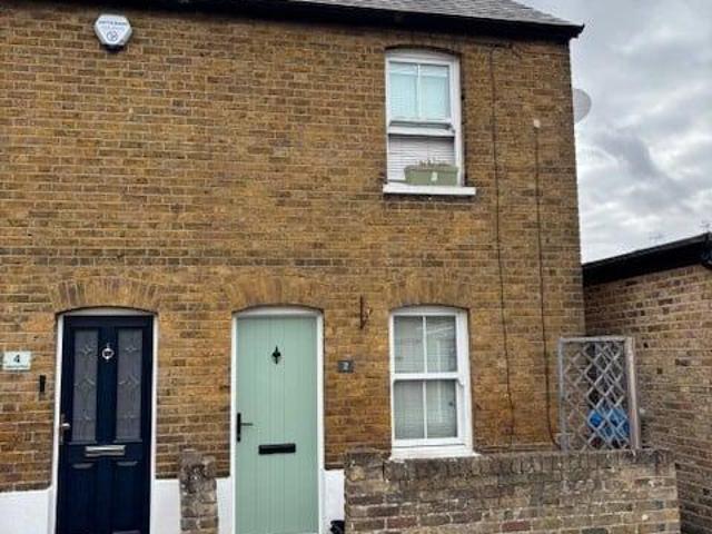 House for sale in New Town, Eton