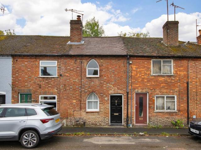 House for sale in The Butts, Kent